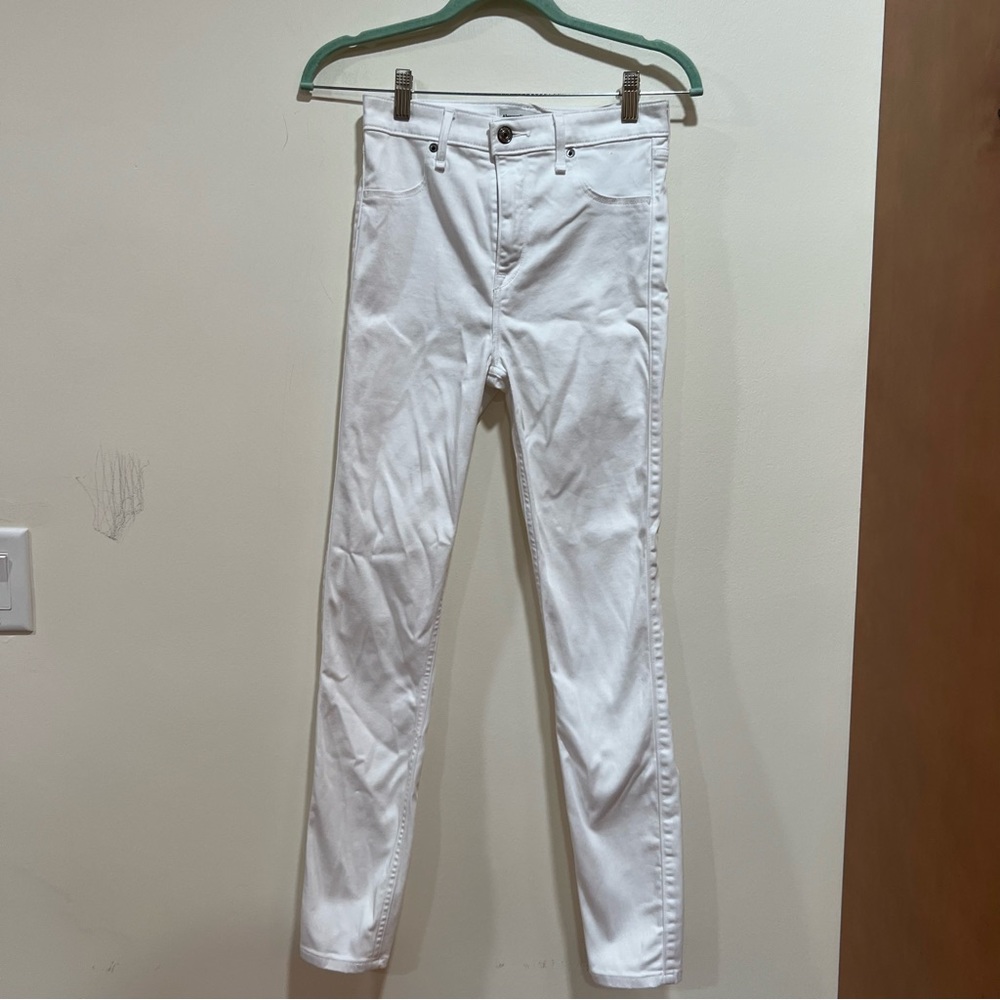 Abercrombie and Fitch the Jean Legging High Rise White Skinny Jeans